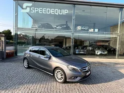 Cinza Usado 2014 Mercedes A180 Urban | € 13.900