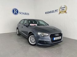 Cinza Usado 2016 Audi A3 Attraction Sedan | € 16.750 (Preço justo)