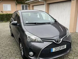 Usado 2015 Toyota Yaris Comfort Sedan | € 9.500 (Bom preço)