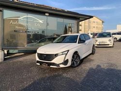 Branco Usado 2022 Peugeot 308 Allure | € 22.900 (Preço elevado)