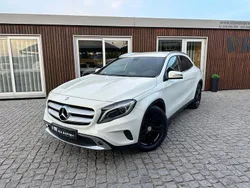Branco Usado 2015 Mercedes GLA220 Urban SUV | € 19.990