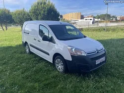 Branco Usado 2015 Citroën Berlingo Monovolume | € 9.500 (Preço justo)