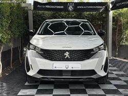 Branco Usado 2022 Peugeot 5008 Active Monovolume | € 20.900 (Preço justo)