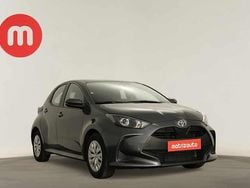 Cinzento Usado 2024 Toyota Yaris | € 18.999 (Preço justo)
