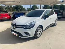 Branco Usado 2019 Renault Clio IV | € 12.990 (Preço justo)