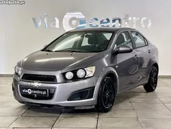 Branco Usado 2012 Chevrolet Aveo LT Sedan | € 3.500