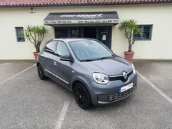 Azul Usado 2022 Renault Twingo Urban Night Citadino | € 14.000 (Preço justo)