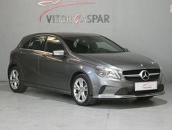 Cinza Usado 2017 Mercedes A180 Urban | € 18.990 (Preço justo)