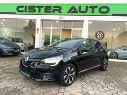 Preto Usado 2022 Renault Clio V Evolution | € 17.290 (Preço justo)