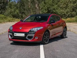 Vermelho Usado 2015 Renault Mégane III Coupé | € 13.900 (Preço justo)