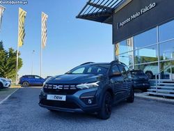 Verde Usado 2024 Dacia Jogger Extreme Monovolume | € 20.490 (Bom preço)