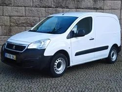 Branco Usado 2016 Peugeot Partner Monovolume | € 11.500 (Preço justo)