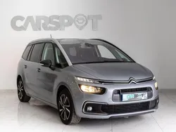 Cinzento Usado 2022 Citroën C4 Shine Monovolume | € 22.980 (Preço justo)