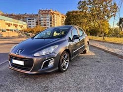 Usado 2013 Peugeot 308 Sedan | € 10.450 (Bom preço)