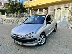 Usado 2006 Peugeot 206 | € 2.375