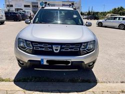 Cinzento Usado 2016 Dacia Duster Prestige SUV | € 11.000 (Preço justo)