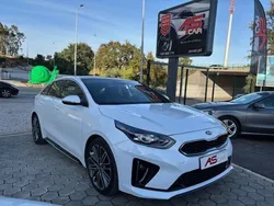 Branco Usado 2019 Kia Ceed GT GT-Line Carrinha | € 23.990