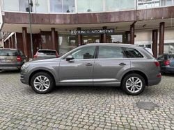 Cinzento Usado 2017 Audi Q7 SUV | € 46.800