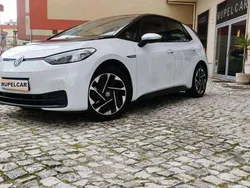Branco Usado 2020 VW ID.3 Pro Citadino | € 21.950 (Preço justo)