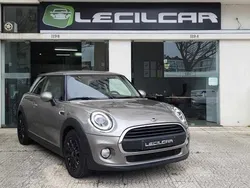 Cinzento Usado 2018 Mini One D Citadino | € 17.350 (Bom preço)