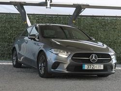 Cinza Usado 2019 Mercedes A180 Style Sedan | € 19.290 (Preço justo)