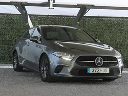 Cinza Usado 2019 Mercedes A180 Style Sedan | € 19.680 (Preço justo)
