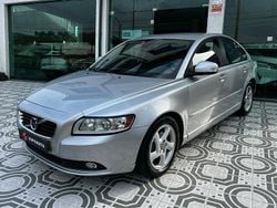 Prateado Usado 2011 Volvo S40 Sedan | € 7.250