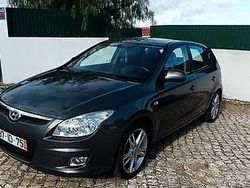 Usado 2009 Hyundai i30 Sedan | € 5.800