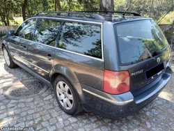 Cinza Usado 2003 VW Passat Carrinha | € 3.750 (Preço justo)