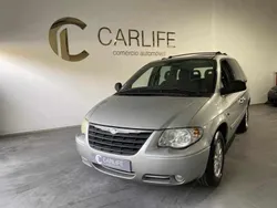 Cinzento Usado 2006 Chrysler Voyager Monovolume | € 4.890