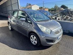 Cinza Usado 2010 Kia Venga Citadino | € 3.999