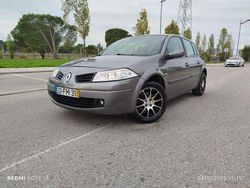 Usado 2008 Renault Mégane III Sedan | € 2.350 (Bom preço)