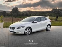 Branco Usado 2018 Volvo V40 Carrinha | € 15.950 (Preço justo)
