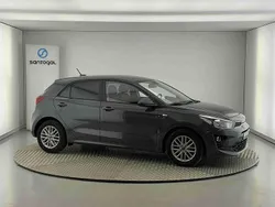 Cinzento Usado 2022 Kia Rio | € 15.200 (Preço justo)