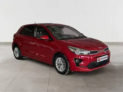 Vermelho Usado 2022 Kia Rio | € 17.390 (Preço justo)