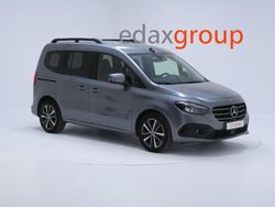 Cinza Usado 2023 Mercedes Vito Monovolume | € 28.990