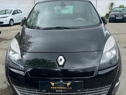 Preto Usado 2011 Renault Grand Scénic III Monovolume | € 6.950 (Preço elevado)