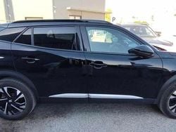 Preto Usado 2023 Peugeot 2008 SUV | € 30.000