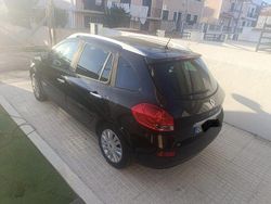 Usado 2009 Renault Clio III Sedan | € 5.000