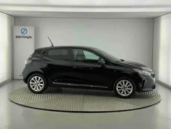 Preto Usado 2023 Renault Clio V | € 17.200 (Preço justo)