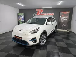Branco Usado 2021 Kia e-Niro SUV | € 23.900 (Preço justo)