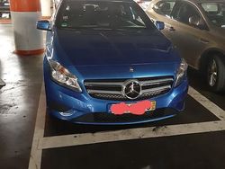 Usado 2013 Mercedes A180 Style Sedan | € 12.250 (Bom preço)