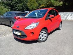 Vermelho Usado 2016 Ford Ka Citadino | € 6.250
