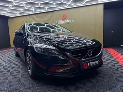 Preto Usado 2015 Volvo V40 Carrinha | € 13.990 (Preço elevado)