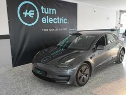 Cinzento Usado 2021 Tesla Model 3 Sedan | € 25.500 (Preço justo)
