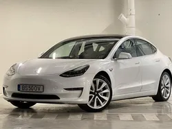 Branco Usado 2019 Tesla Model 3 Sedan | € 21.900 (Bom preço)