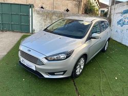 Usado 2017 Ford Focus Titanium Sedan | € 10.990 (Preço justo)