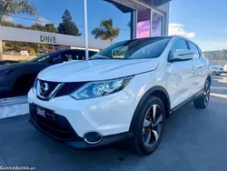 Branco Usado 2015 Nissan Qashqai Acenta SUV | € 13.900 (Preço justo)