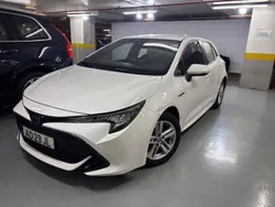 Branco Usado 2020 Toyota Corolla | € 18.990 (Bom preço)