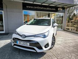 Branco Usado 2017 Toyota Avensis Carrinha | € 14.950